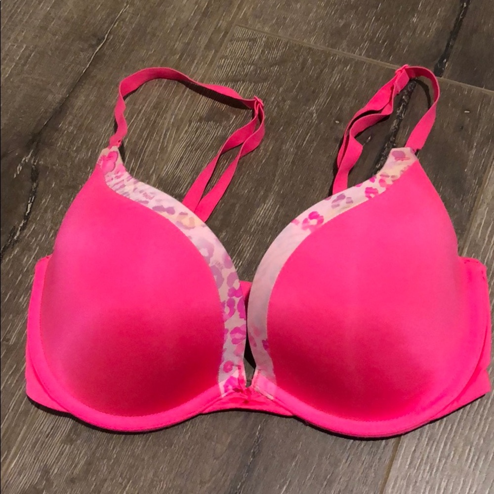 PINK Victoria’s Secret- Pink Campus Push-up